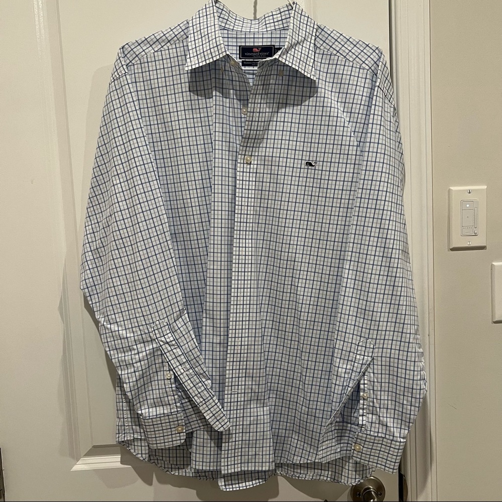 Vineyard vines classic fit whale shirt XL